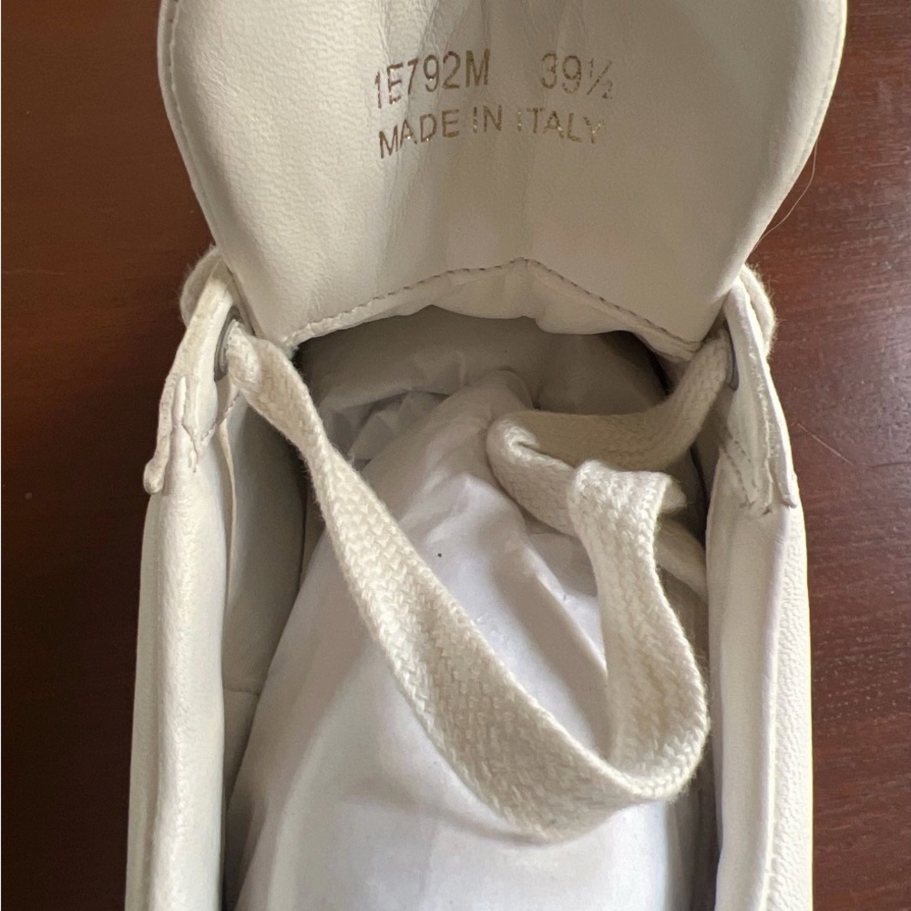 Prada Women’s Cream Leather Low-Top Sneakers with Gold Logo - Picture 7 of 8